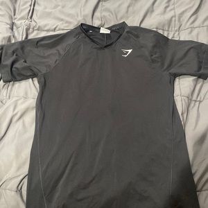 Gymshark small veer black shirt